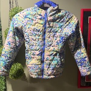 North Face Kids Size 7/8 reversible jacket
